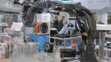 HENNLICH na MSV v Brně 2017 představil robota – robolink